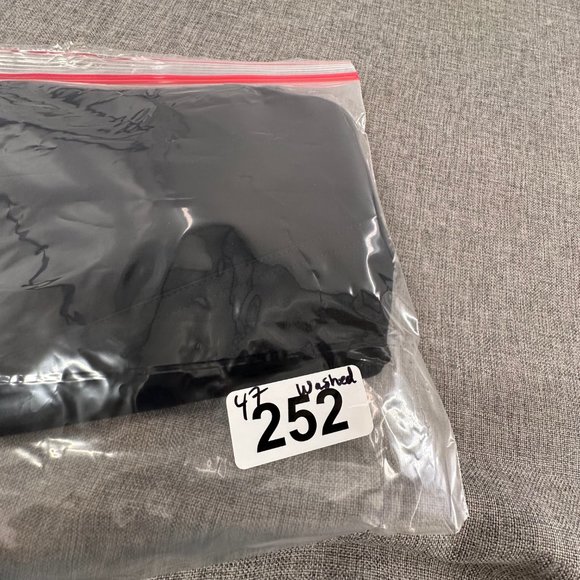 Midnight Velvet Dress Size 6 Black Gray Ruffled Cap Sleeve V-Neck Polyester & Sp - Picture 13 of 13